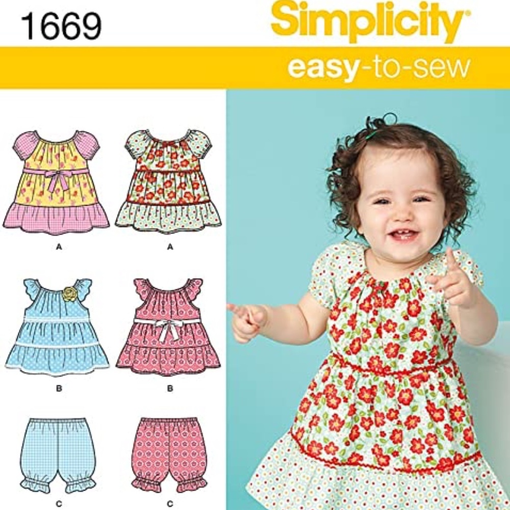 SIMPLICITY  Pattern 1669 Babies Dress, Top Set